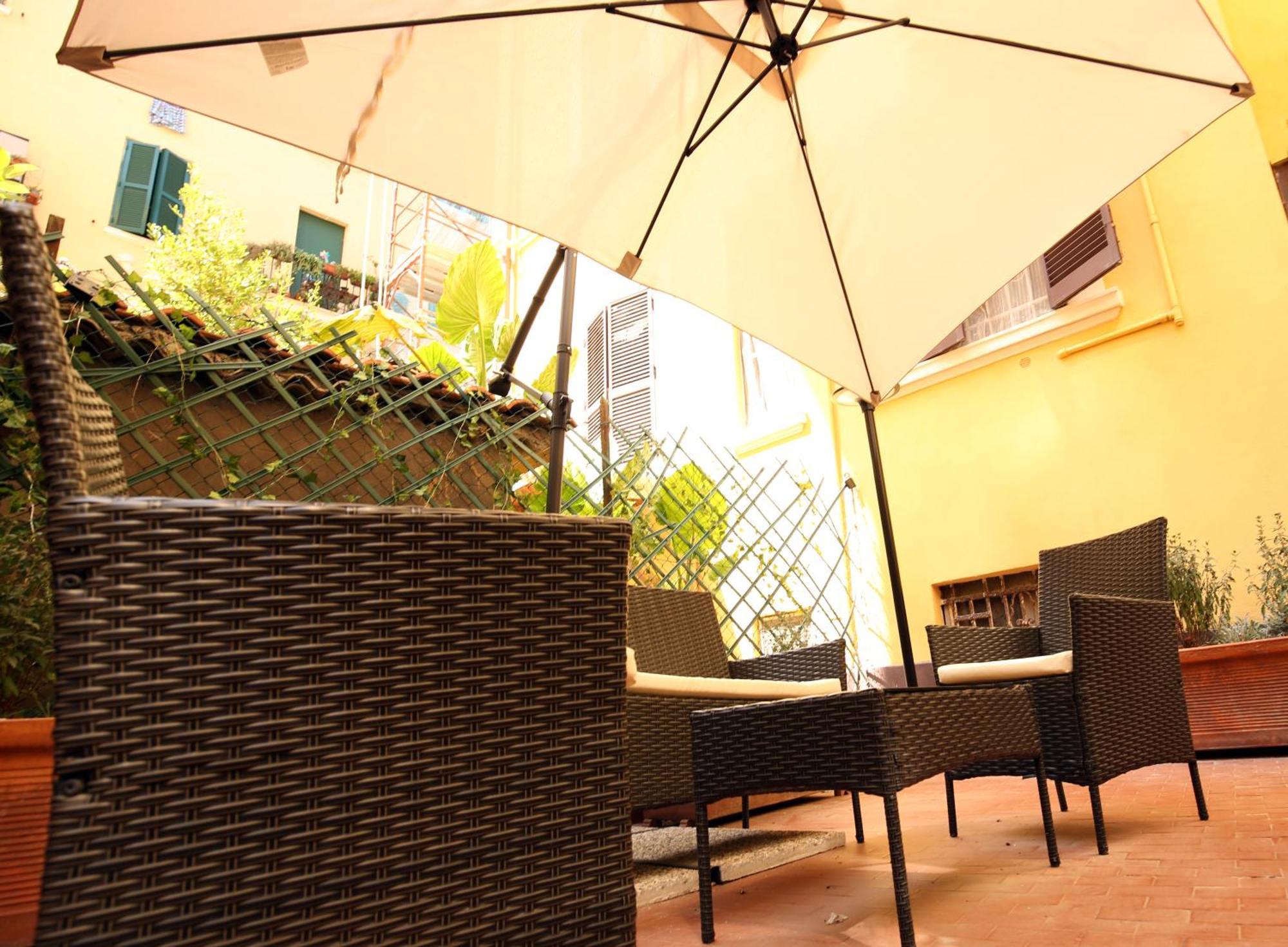 Апартаменти Armuzzi Garden, Roma E Mare Лідо-ді-Остія Екстер'єр фото